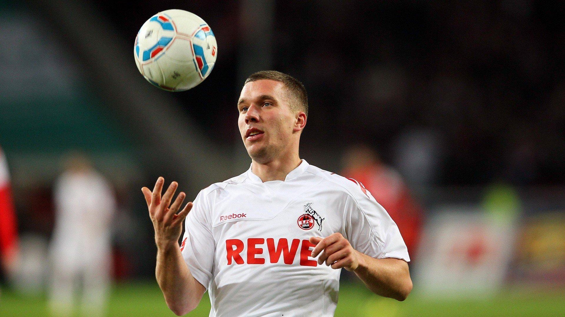 胜利的节奏,姆伯莫与阿马德赛后更衣室热舞庆祝