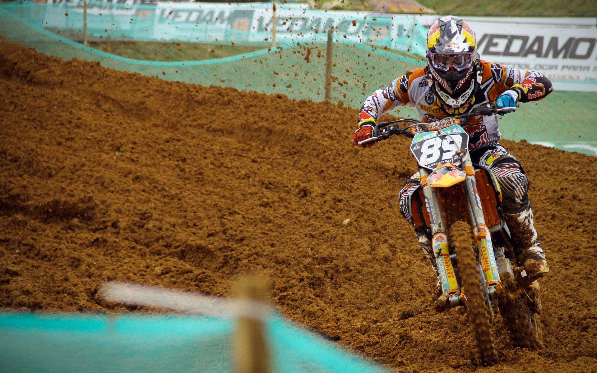 路威谈詹姆斯争议言论，他早已超越恩怨，用冠军回应质疑