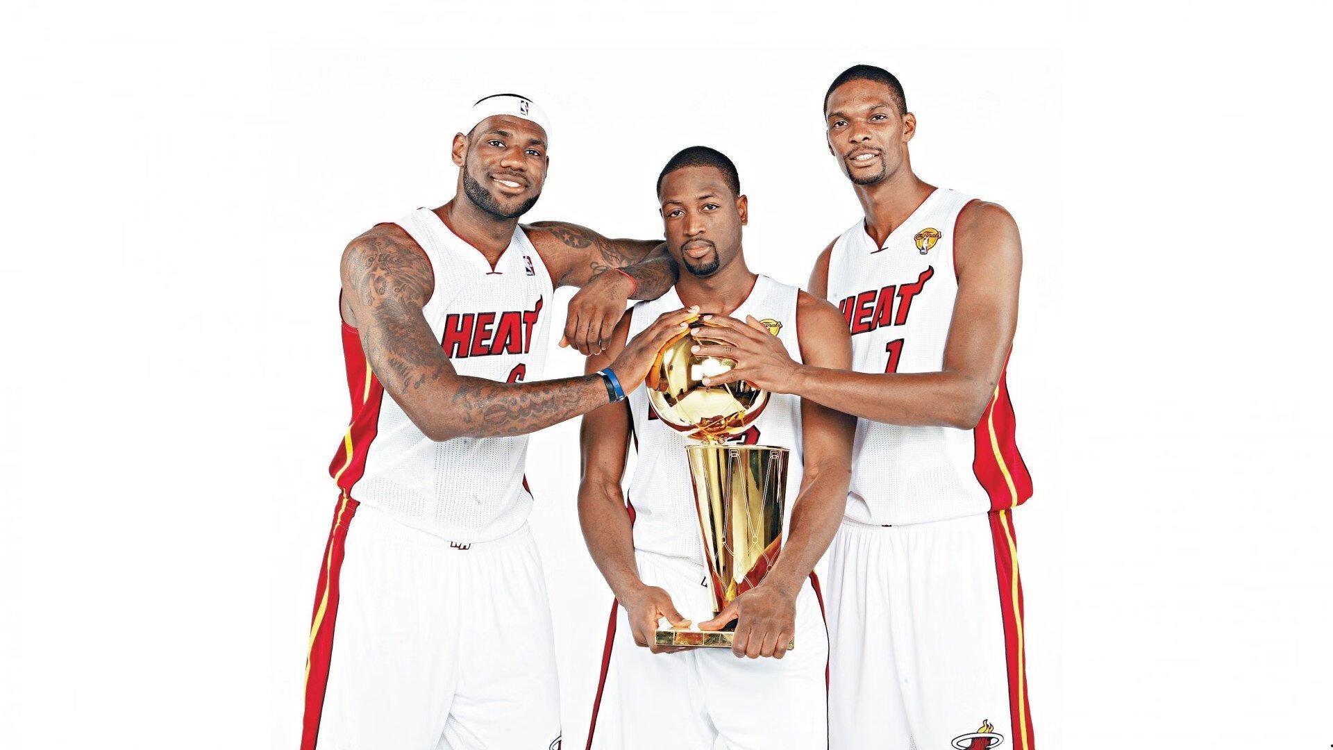 八角笼激战夜，盖斯特鲁姆分歧判定险胜派弗